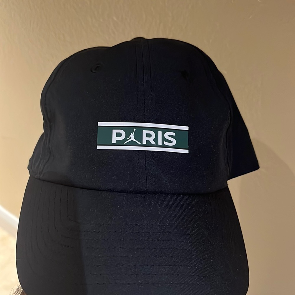 Jordan Paris saint German hat